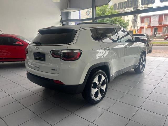 Foto número 325564 do veiculo