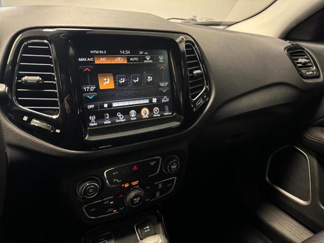 Foto número 360487 do veiculo