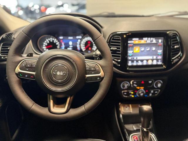 Foto número 360483 do veiculo