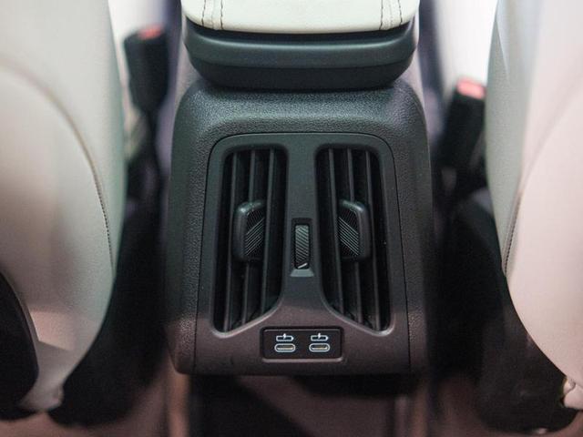 Foto número 377832 do veiculo