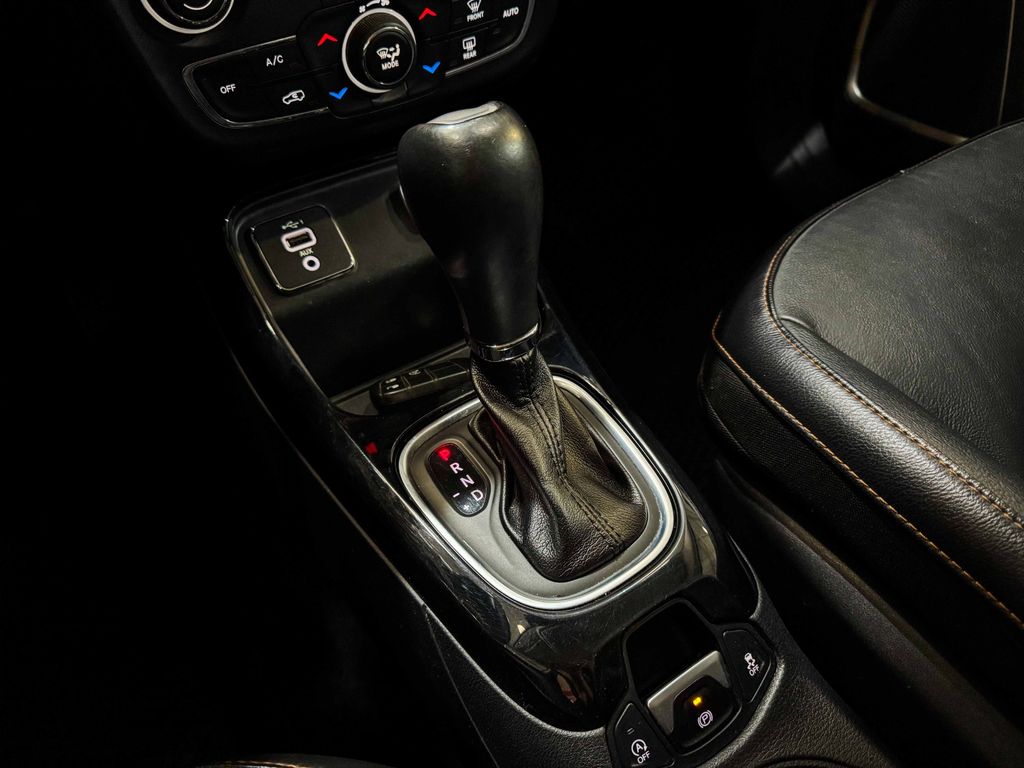 Foto número 387165 do veiculo