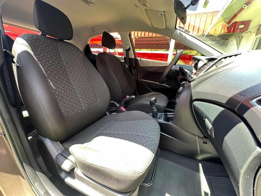 Foto número 386946 do veiculo