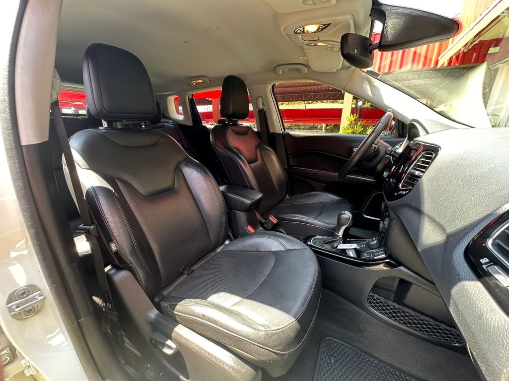 Foto número 392270 do veiculo