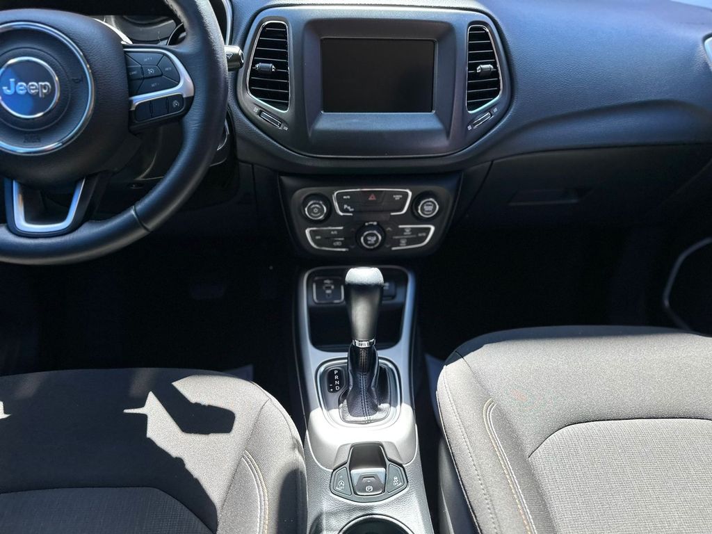 Foto número 378902 do veiculo