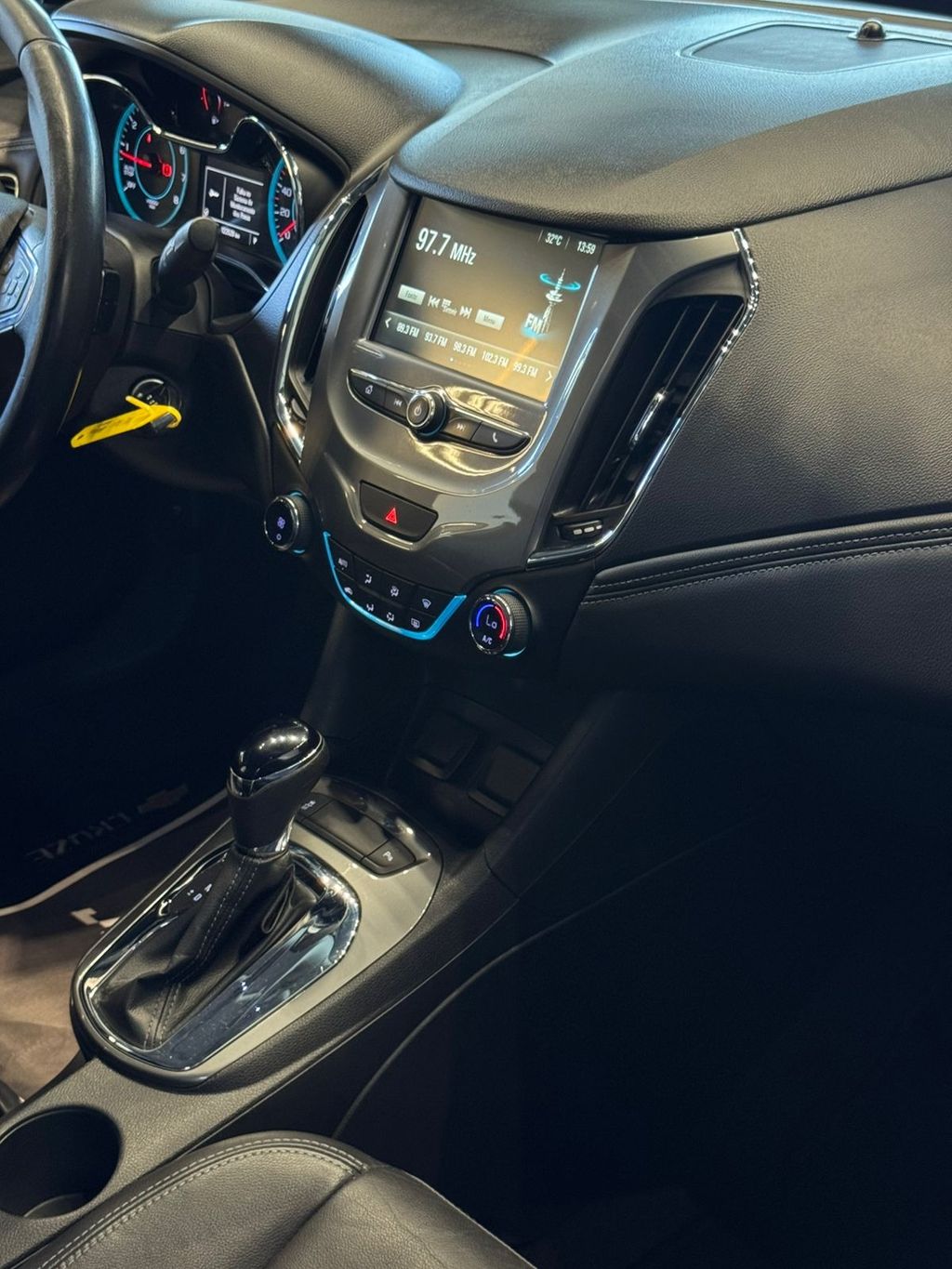 Foto número 415687 do veiculo