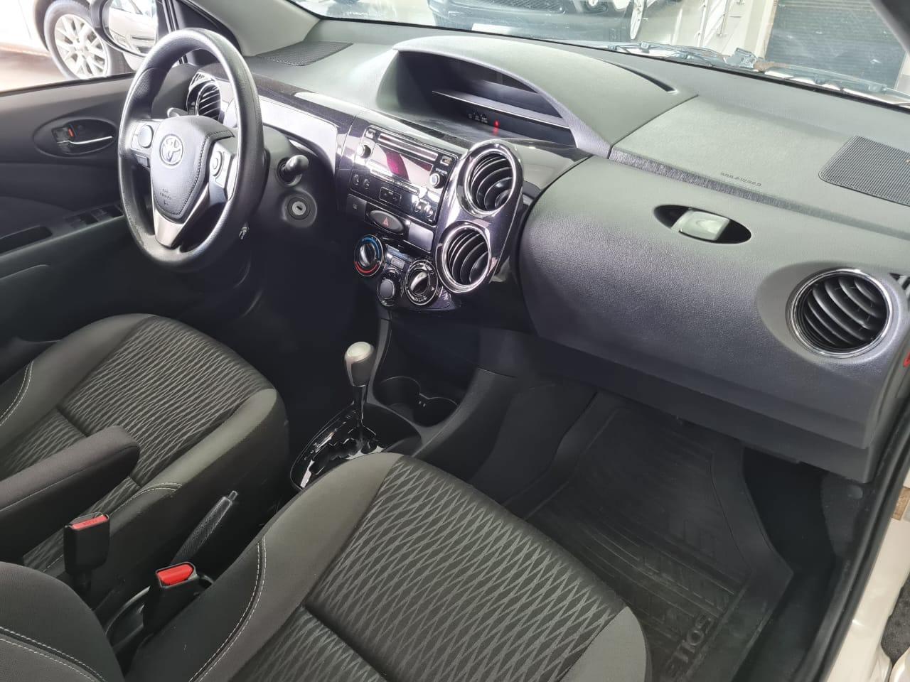 Foto número 420409 do veiculo