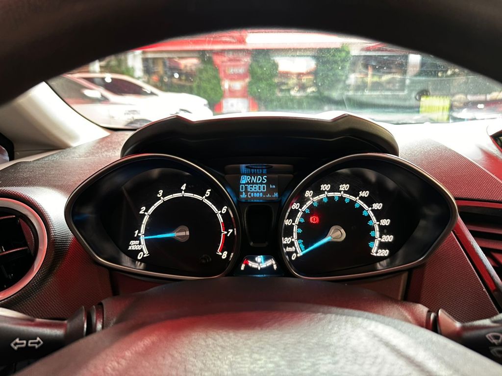 Foto número 409400 do veiculo