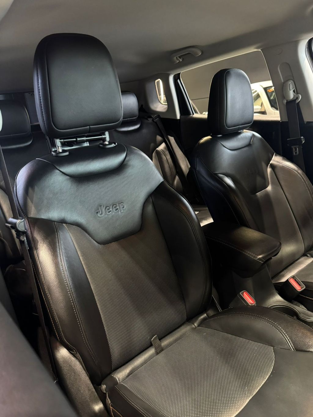 Foto número 417812 do veiculo