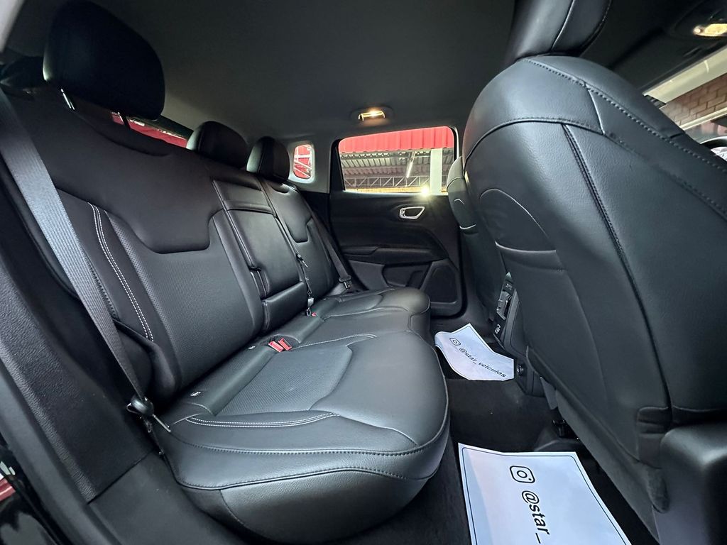 Foto número 420152 do veiculo