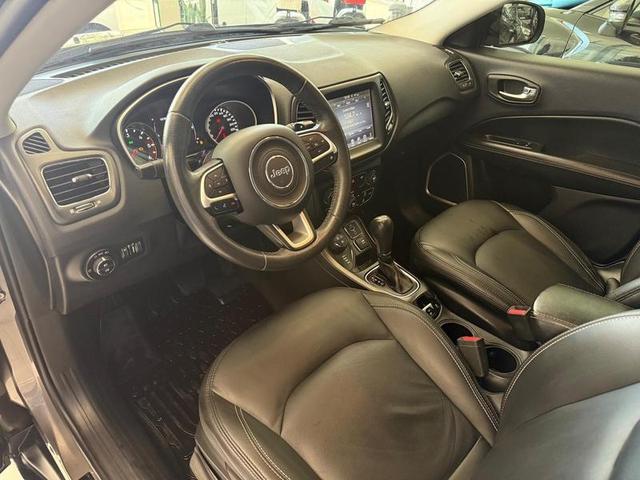 Foto número 401941 do veiculo