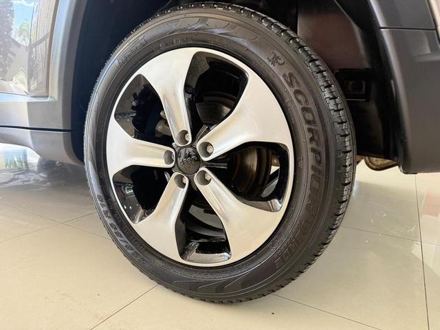 Foto número 401945 do veiculo