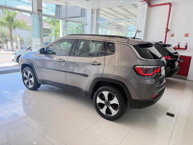 Foto número 401946 do veiculo