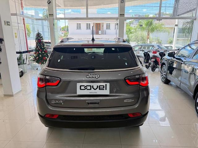 Foto número 401960 do veiculo