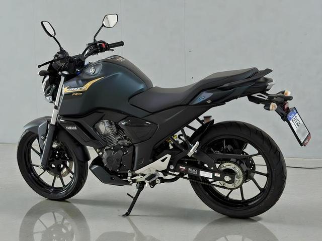 Foto número 395666 do veiculo