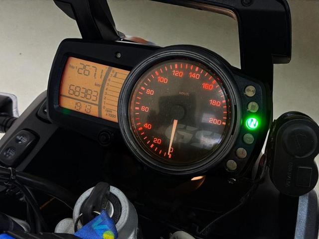 Foto número 420085 do veiculo