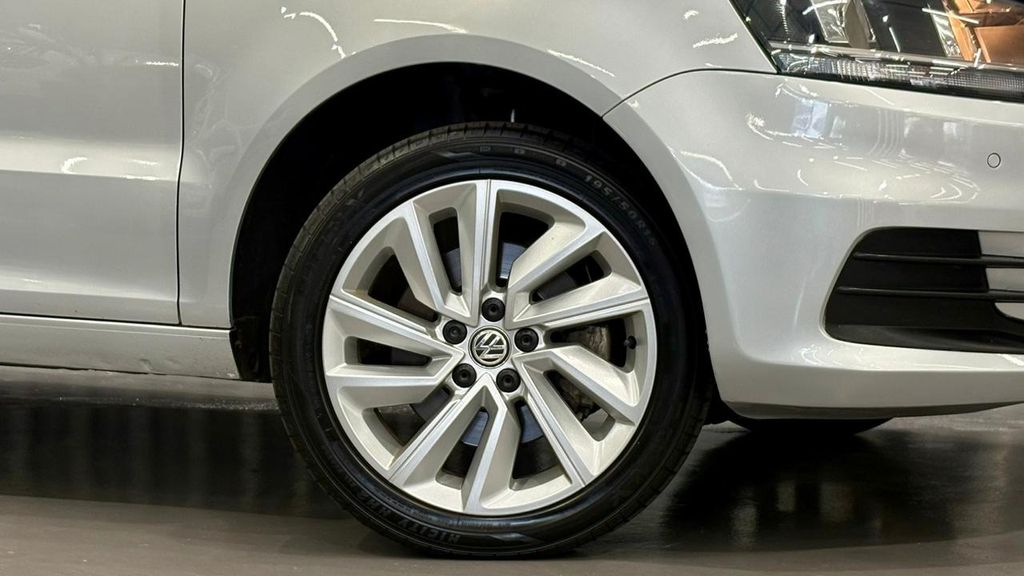 Foto número 420135 do veiculo