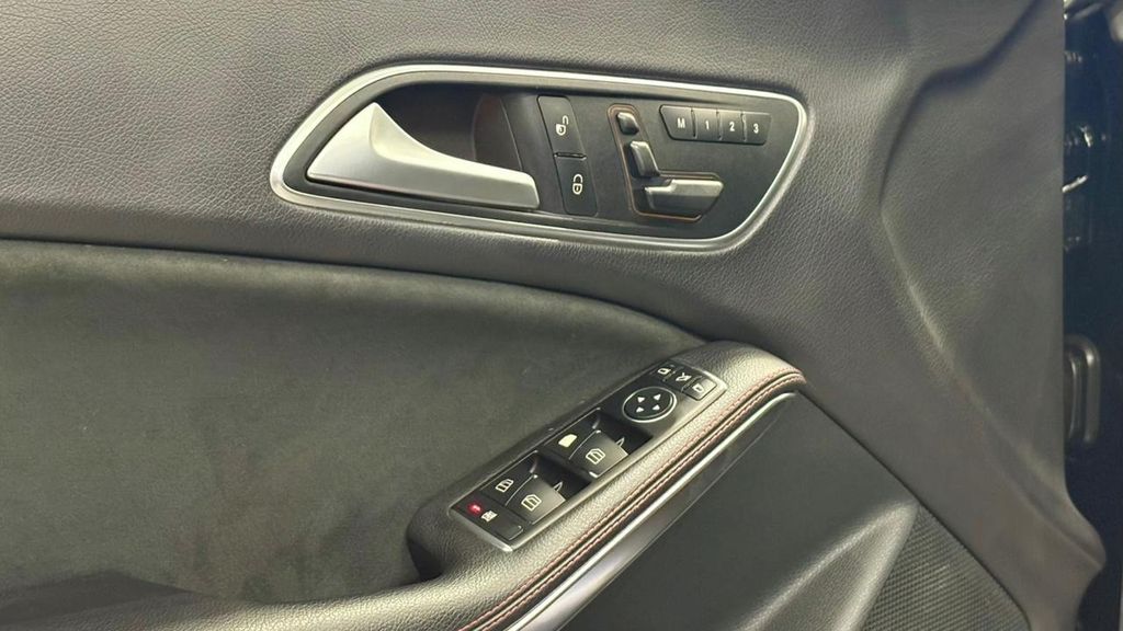 Foto número 420500 do veiculo