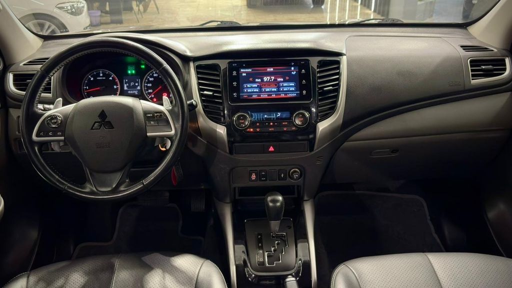 Foto número 421175 do veiculo