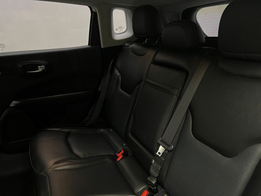 Foto número 424294 do veiculo