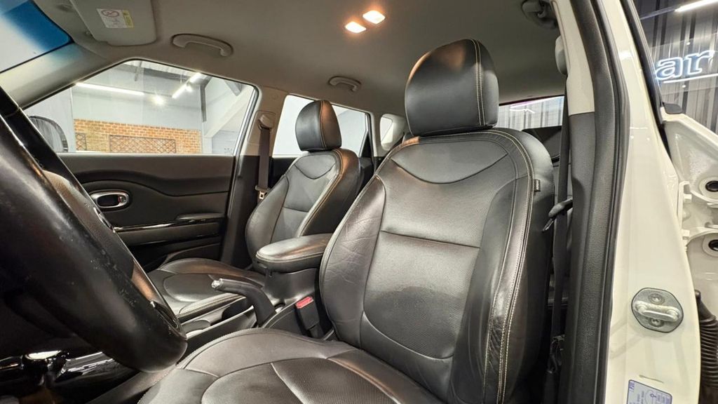 Foto número 423497 do veiculo