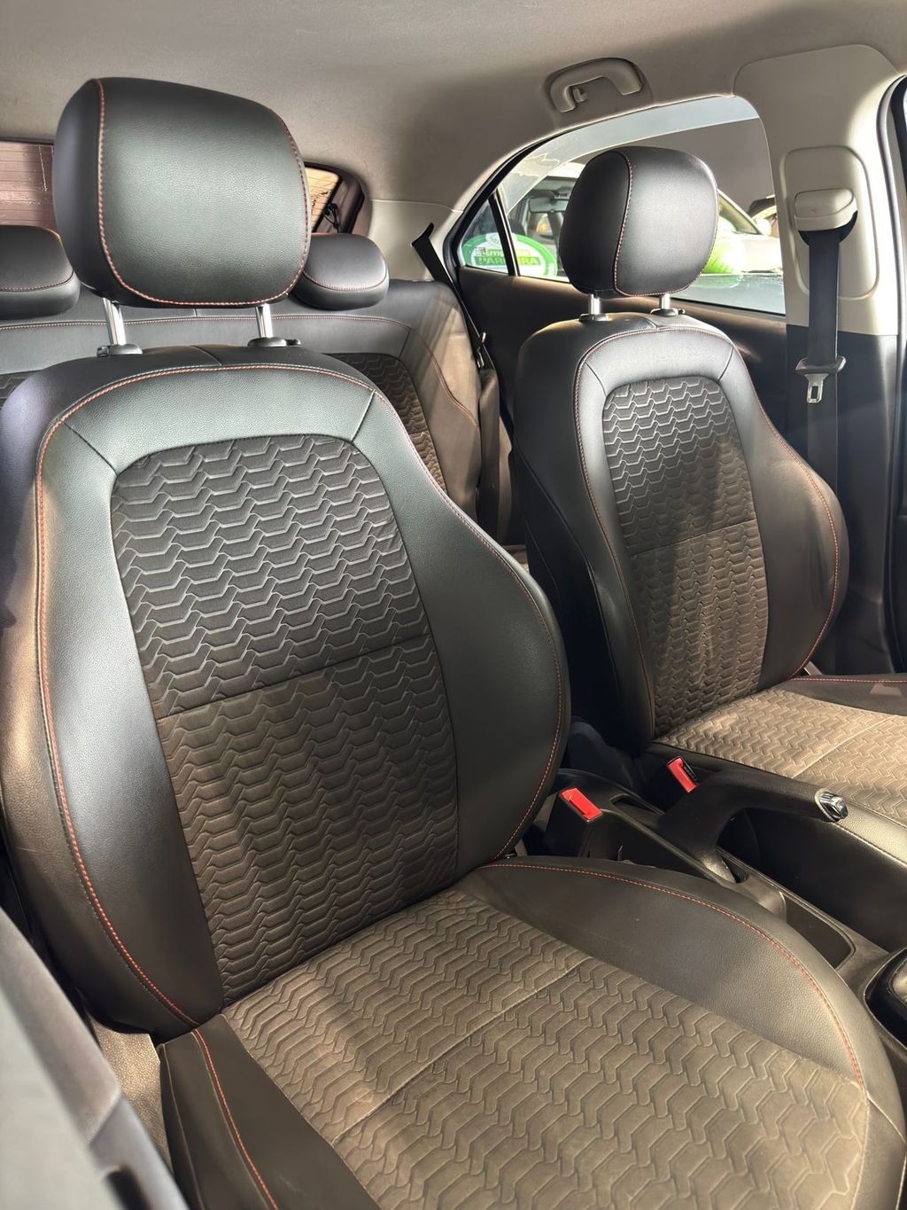 Foto número 444110 do veiculo