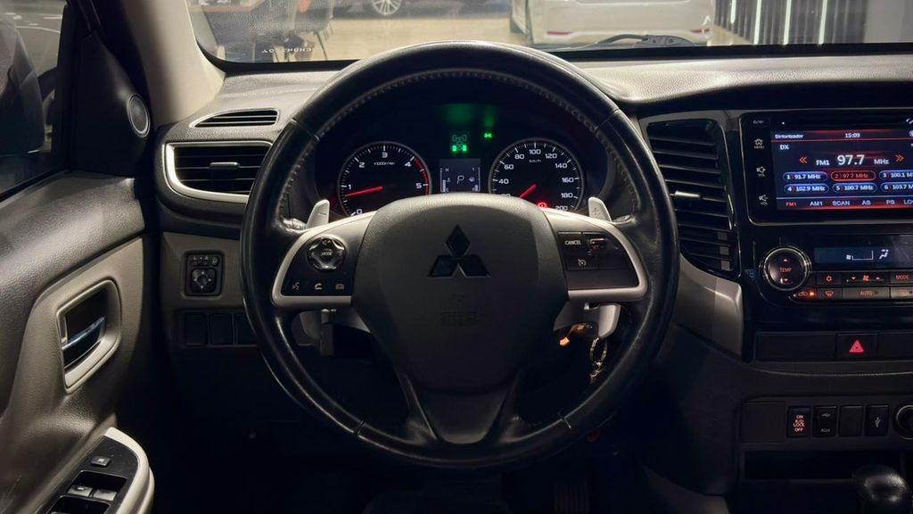 Foto número 421159 do veiculo