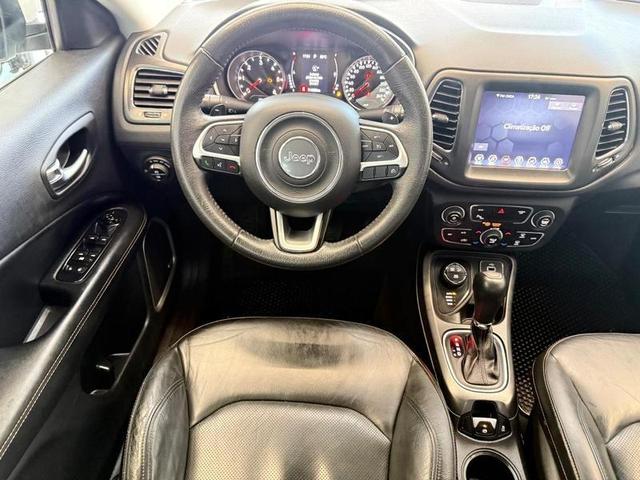 Foto número 421819 do veiculo