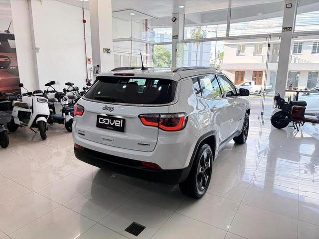 Foto número 421805 do veiculo