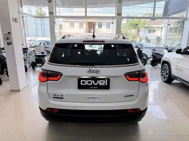 Foto número 421813 do veiculo