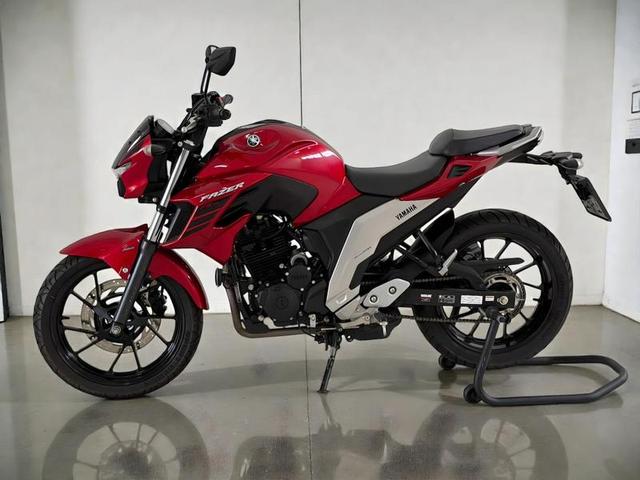 Foto número 442445 do veiculo