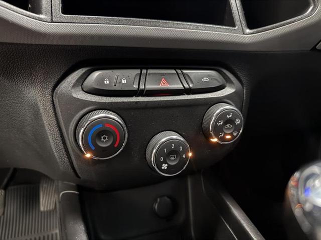 Foto número 421996 do veiculo