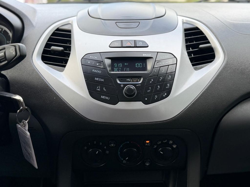 Foto número 423947 do veiculo