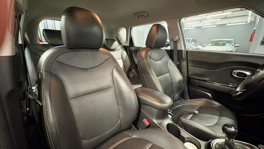 Foto número 423507 do veiculo