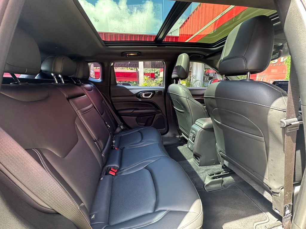 Foto número 428384 do veiculo