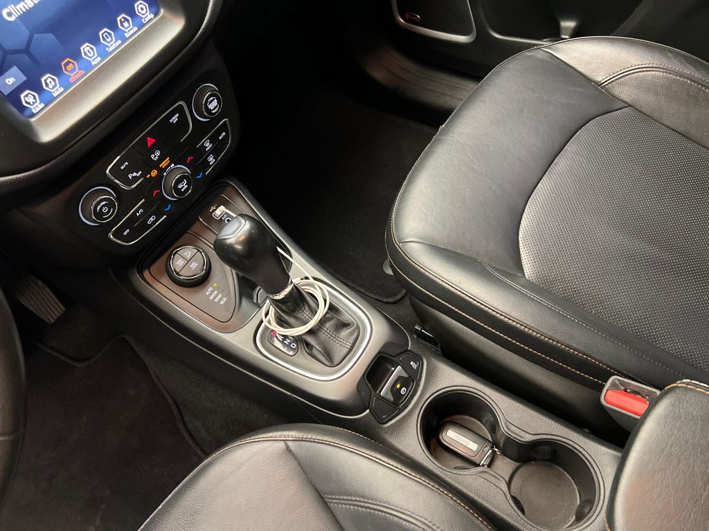 Foto número 424292 do veiculo