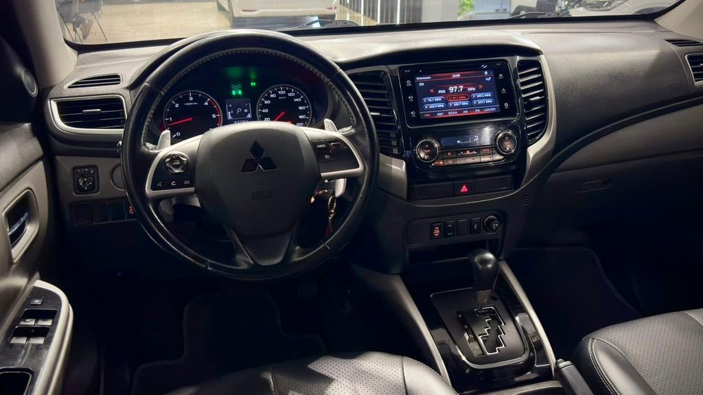 Foto número 421179 do veiculo