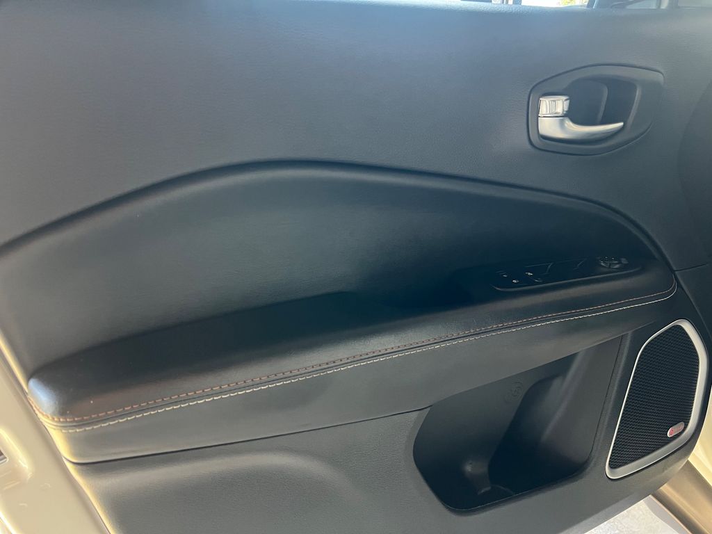 Foto número 424298 do veiculo