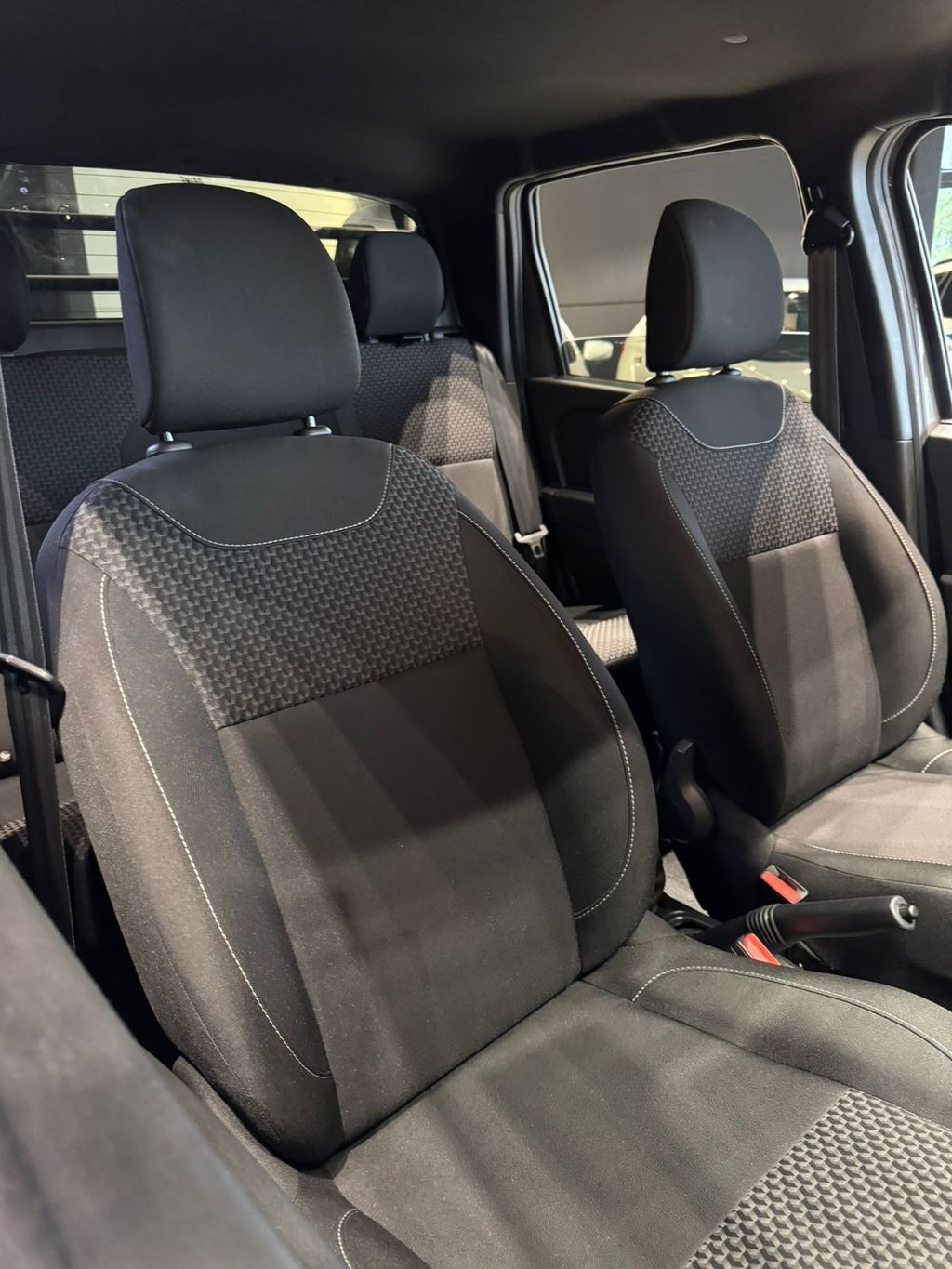 Foto número 420541 do veiculo