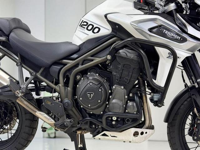 Foto número 459990 do veiculo