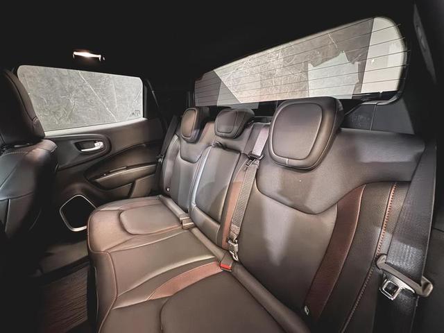 Foto número 460956 do veiculo