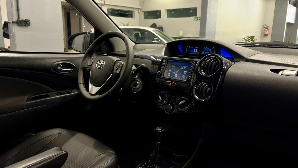 Foto número 463017 do veiculo