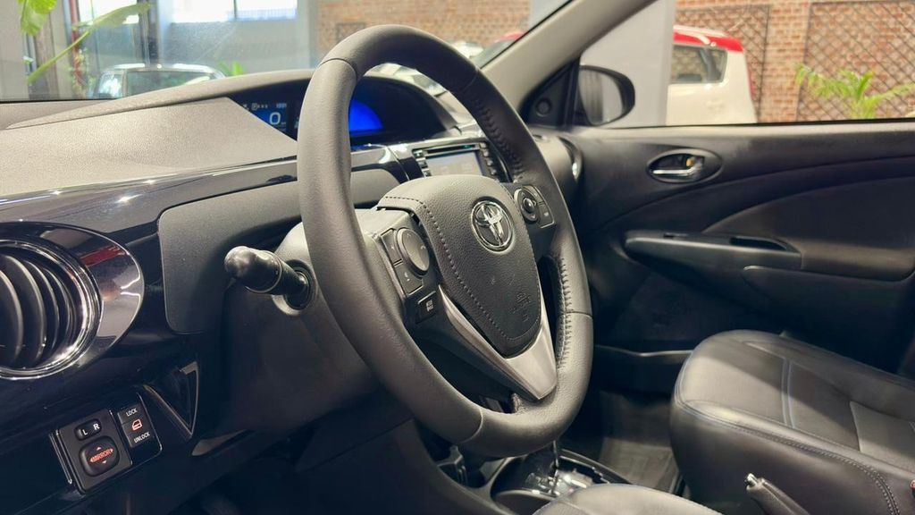 Foto número 463003 do veiculo