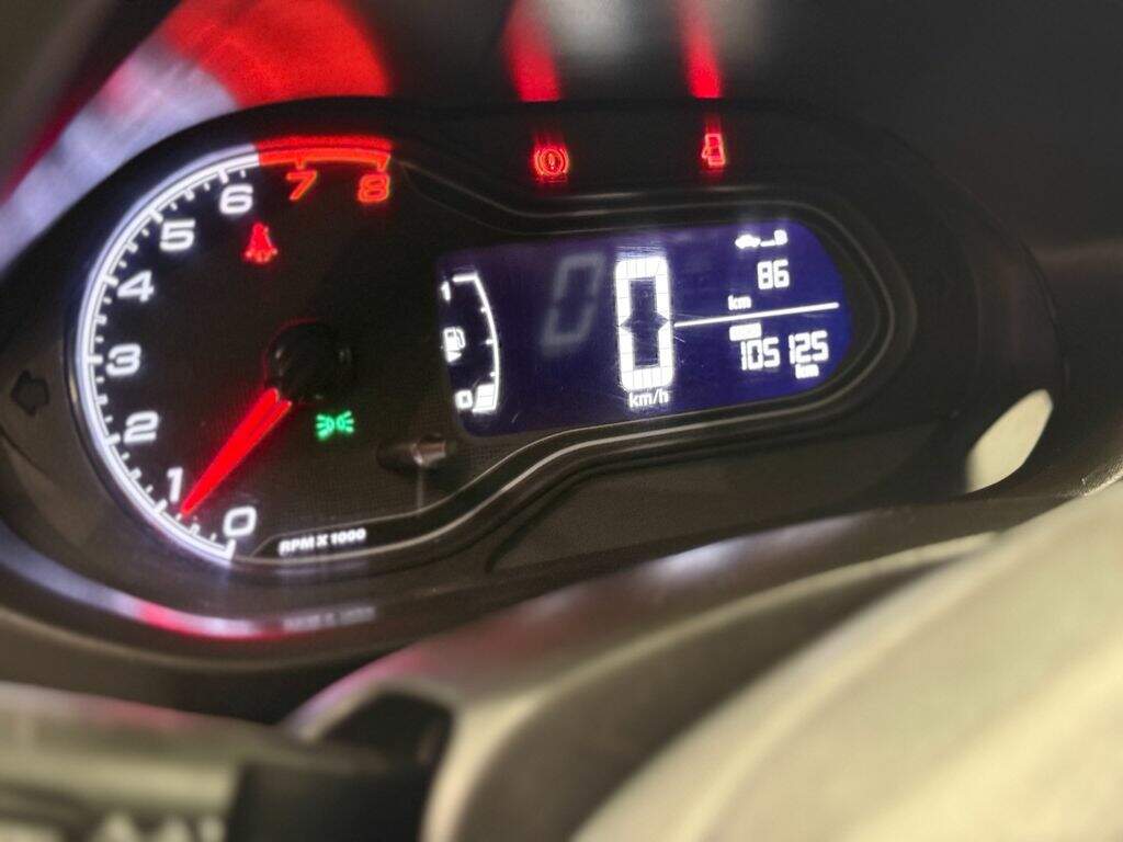 Foto número 577307 do veiculo